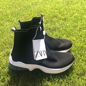 zara’s boy’s sock shoe
